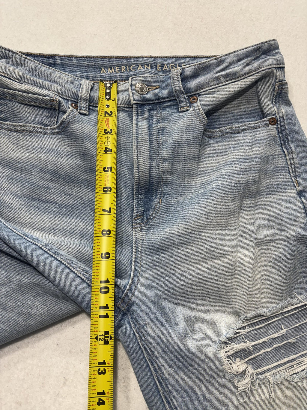 American Eagle Mom Straight Jeans Womens 6 Blue High Rise Distressed 28x28