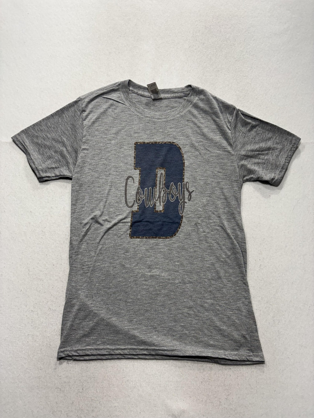 Gildan Shirt Mens Medium Gray D Cowboys Graphic Tee Performance Polyester Sports