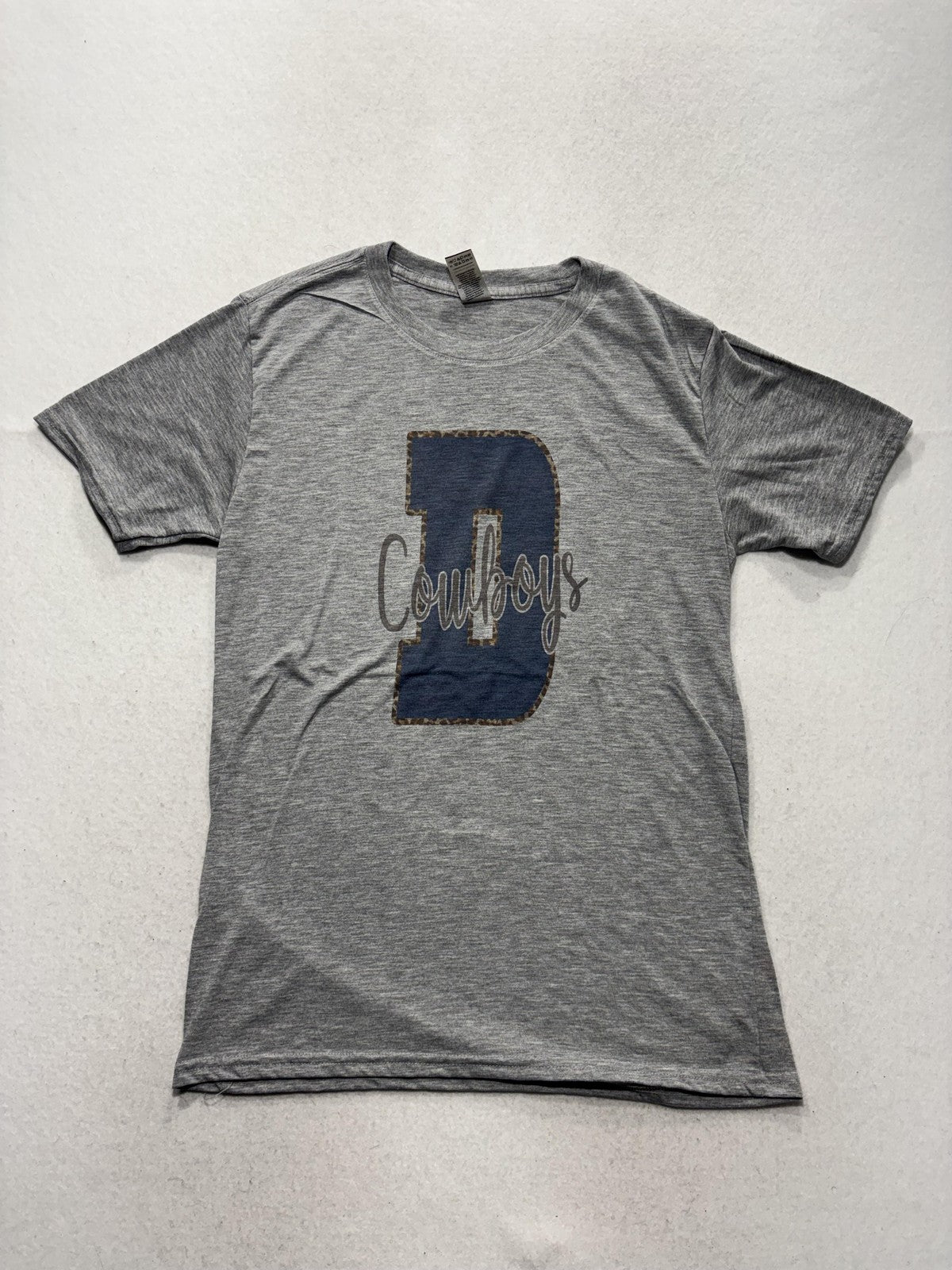 Gildan Shirt Mens Medium Gray D Cowboys Graphic Tee Performance Polyester Sports