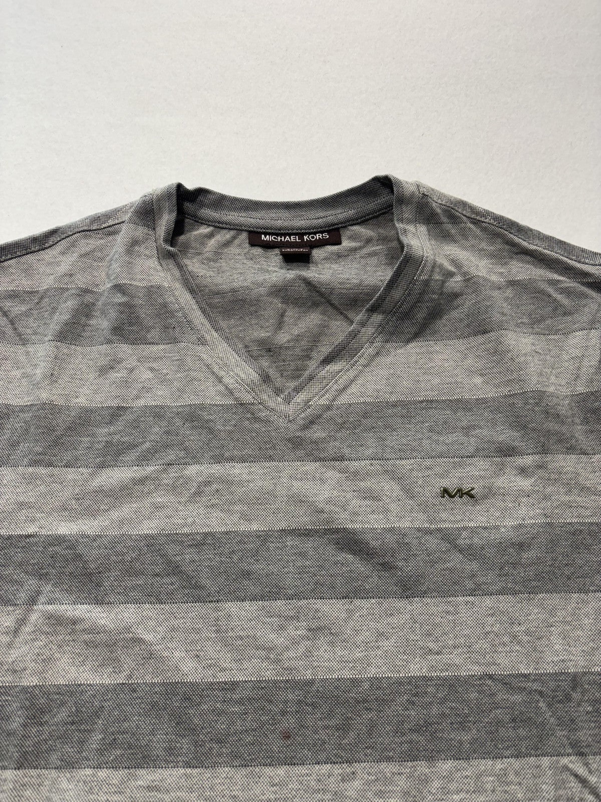 Michael Kors Shirt Mens Medium Gray Striped V Neck Cotton Short Sleeve Logo Tee