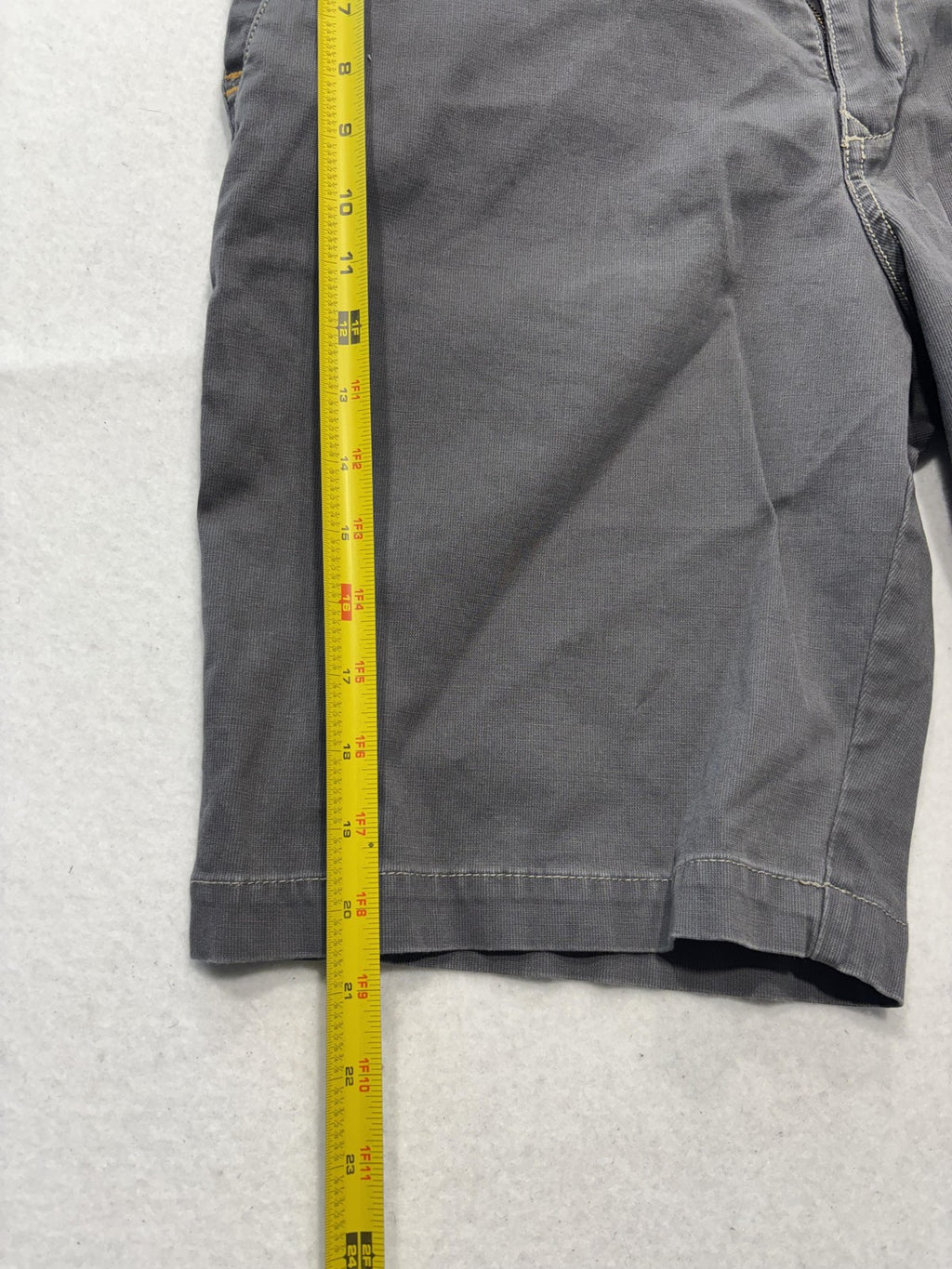Tommy Bahama Chino Shorts Mens 36 Gray 10" Inseam Flat Front Canvas Casual