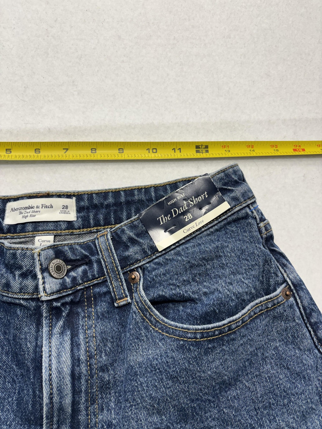 Abercrombie & Fitch Shorts Womens 28 The Dad Short High Rise Denim Curve Love