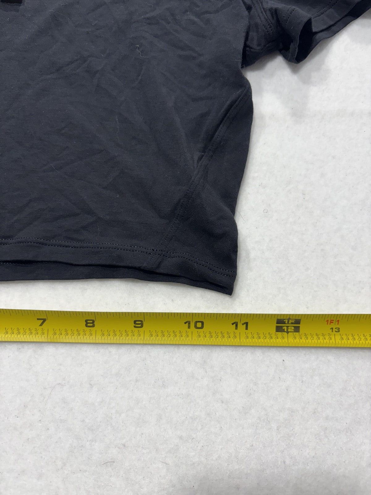 Lululemon Shirt Womens 4 Black Cold Shoulder Crew Neck Cropped Stretch Tee Top