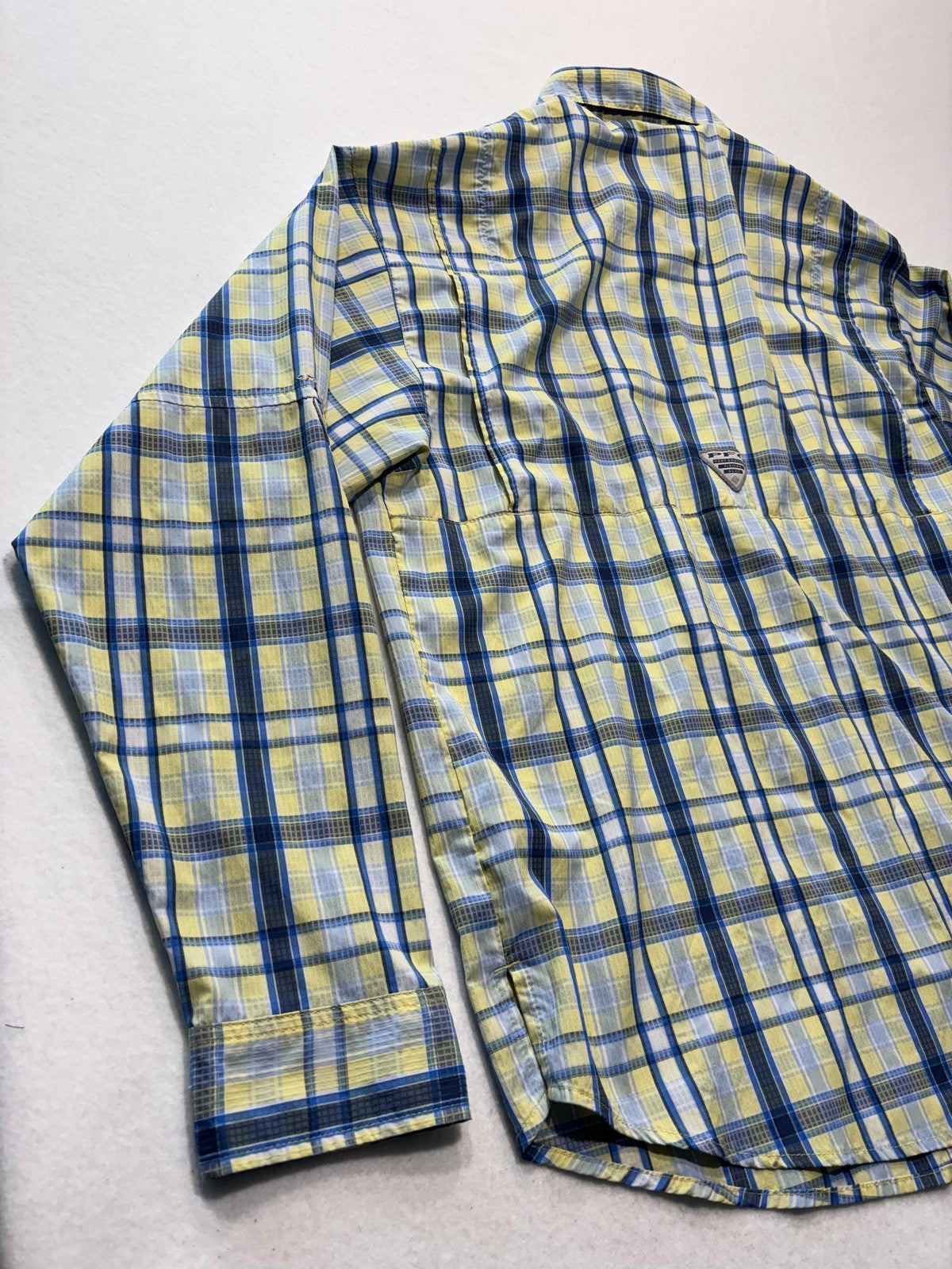 Columbia PFG Shirt Mens Medium Yellow Blue Plaid Long Sleeve Fishing Button Up