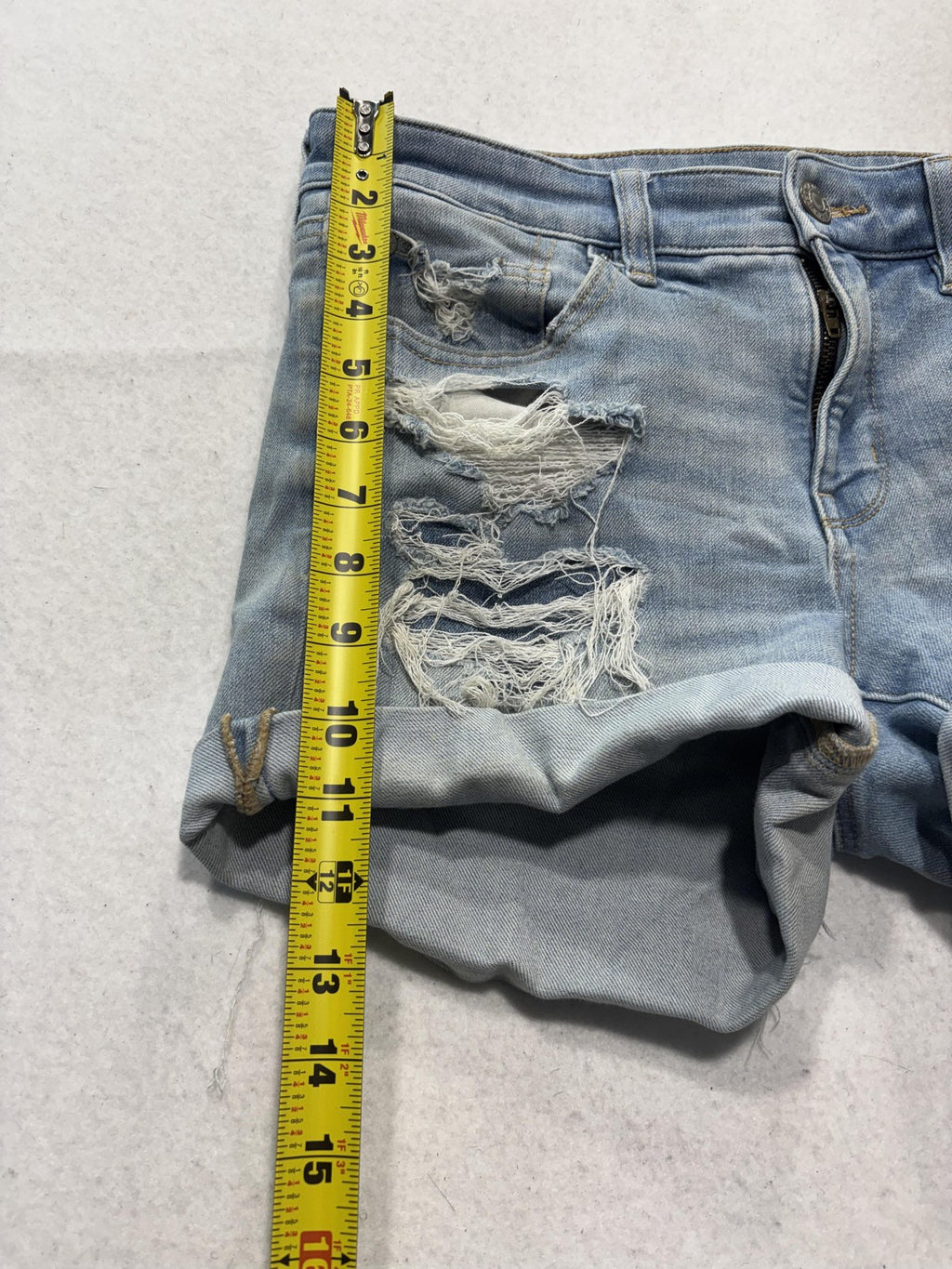 American Eagle Dream Short Womens 8 Blue Distressed Cut Off Denim MIDI