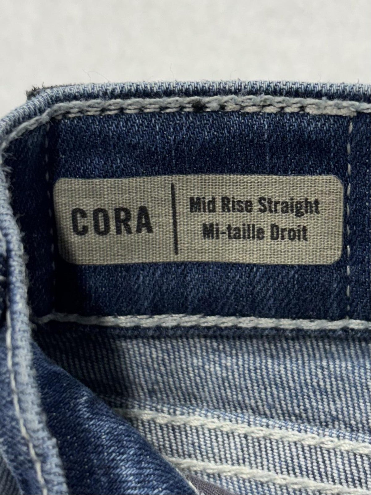 True Religion Cora Jeans Womens 28 Blue Medium Wash Mid Rise Straight 28x31