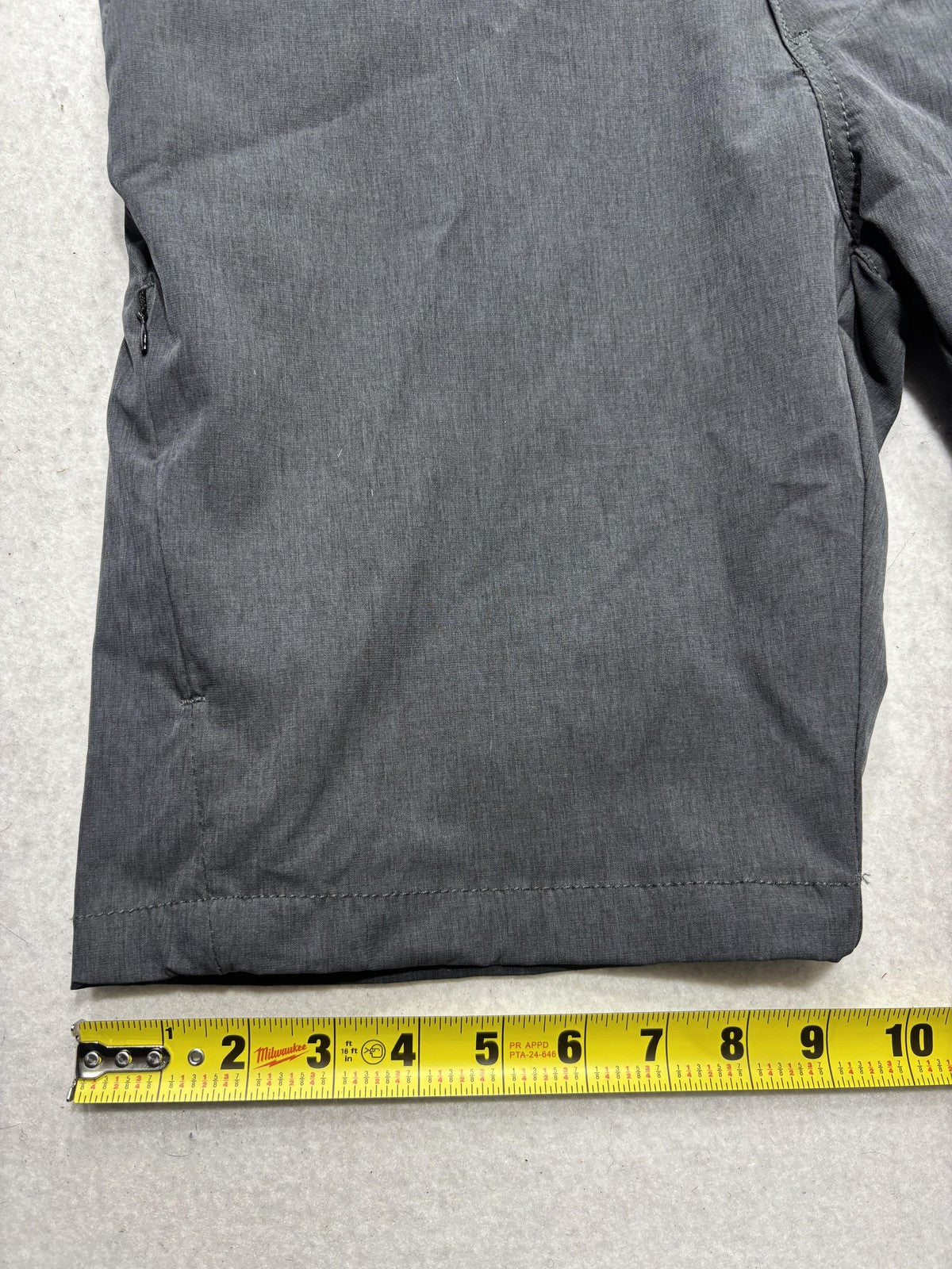 Kenneth Cole New York Chino Shorts Mens 32 Gray 9" Inseam Stretch Casual Summer