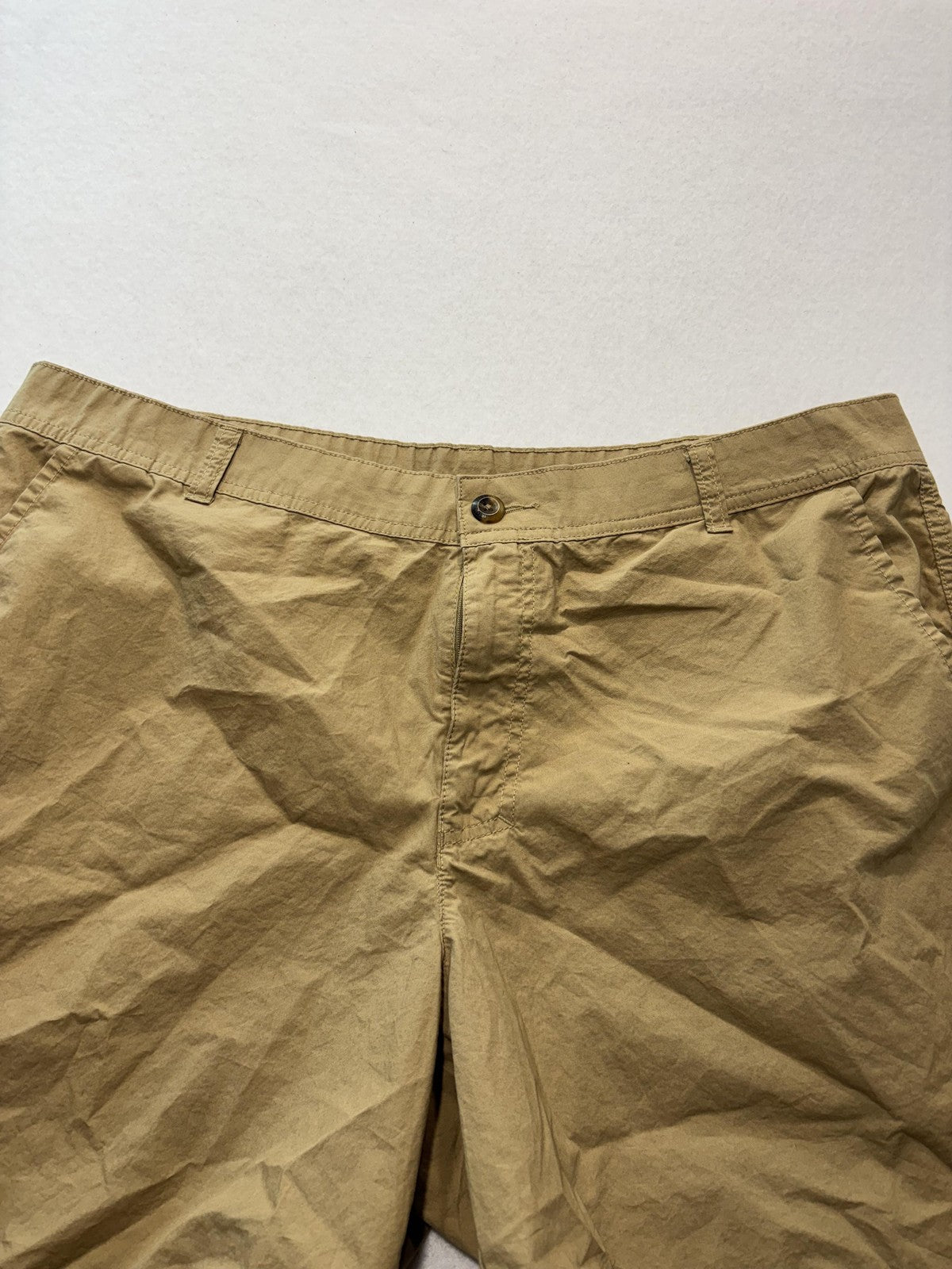 Columbia Chino Shorts Mens 38 Beige 8" Inseam Lined Lightweight Travel Casual