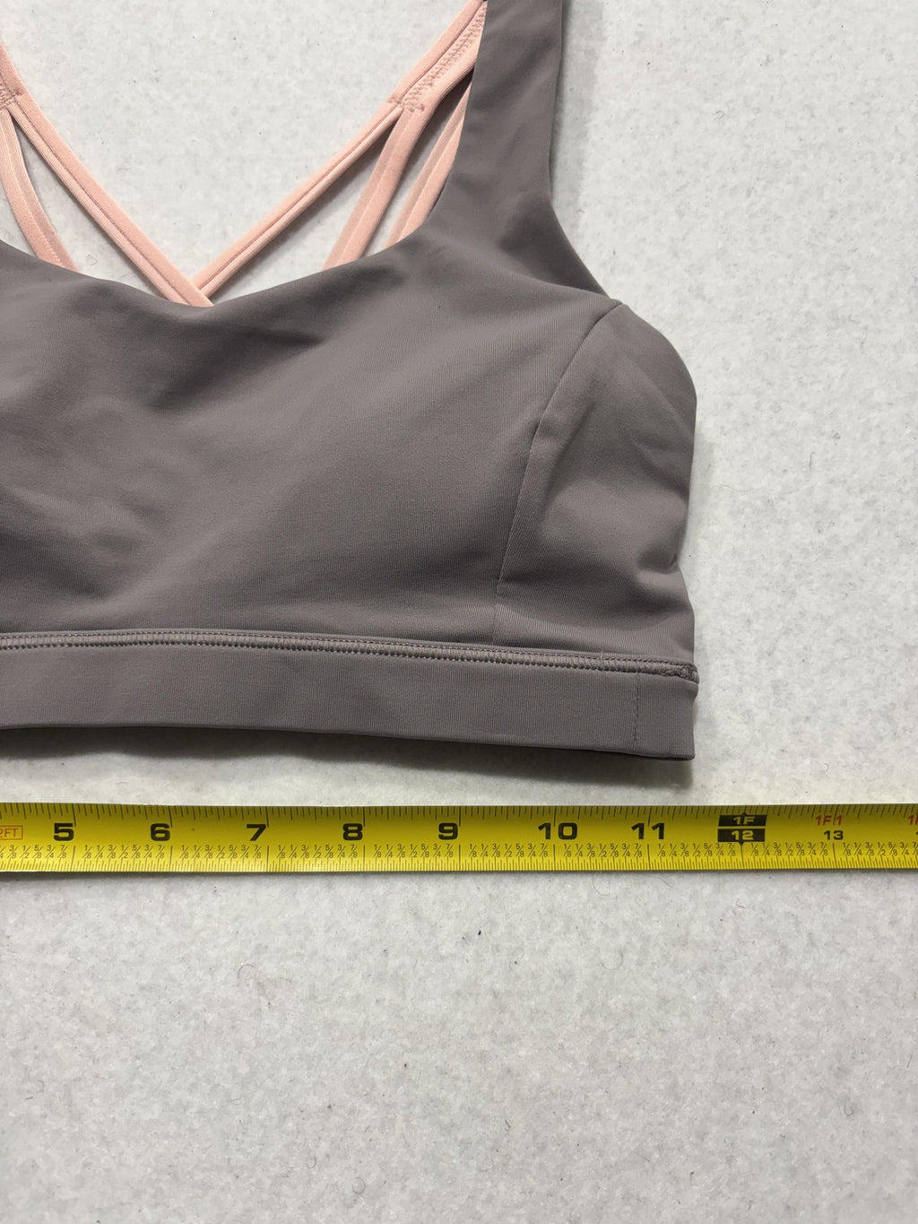 Lululemon Sports Bra Womens 4 Gray Pink Strappy Crossback Medium Support Yoga