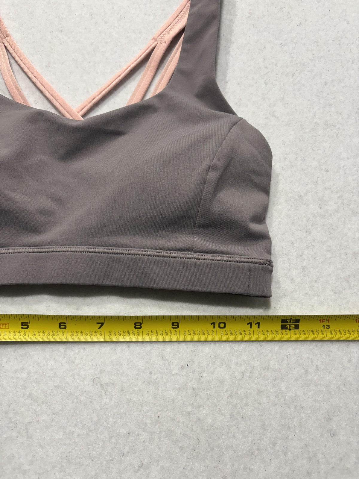 Lululemon Sports Bra Womens 4 Gray Pink Strappy Crossback Medium Support Yoga