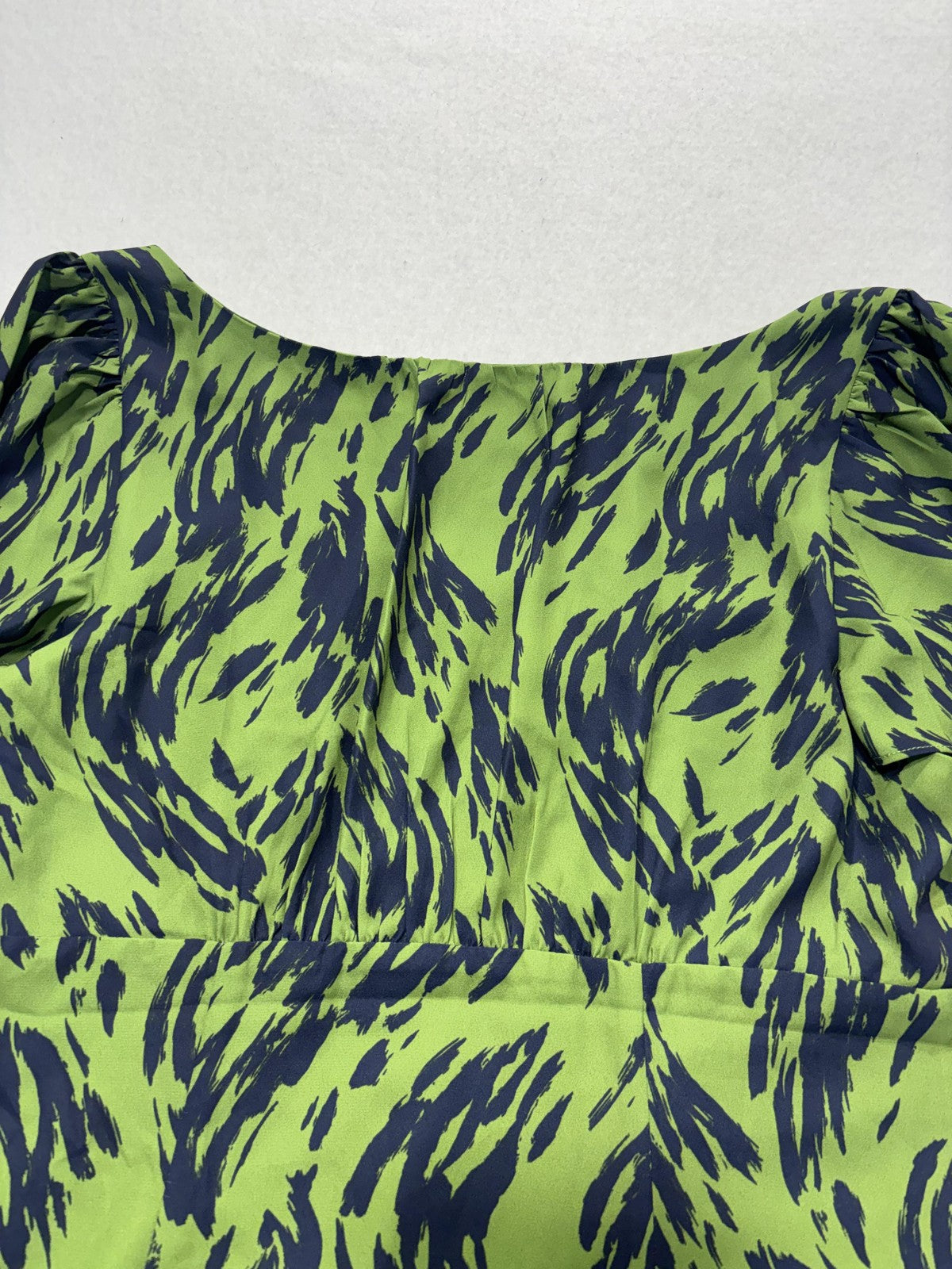 Ali & Jay Elevated Taste Mini Dress Womens Large Green Animal Print Short Sleeve
