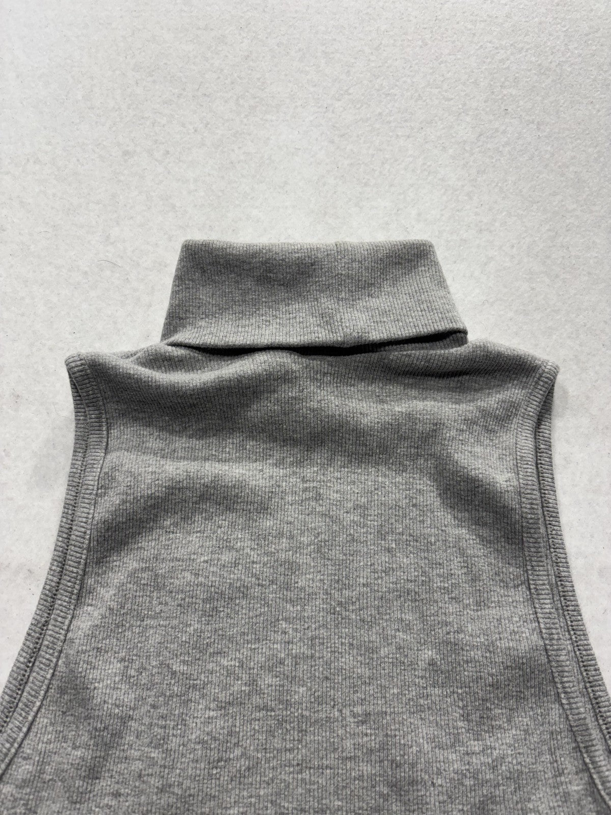Zara Tank Womens Large Gray Turtleneck Sleeveless Ribbed Cropped Knit Top