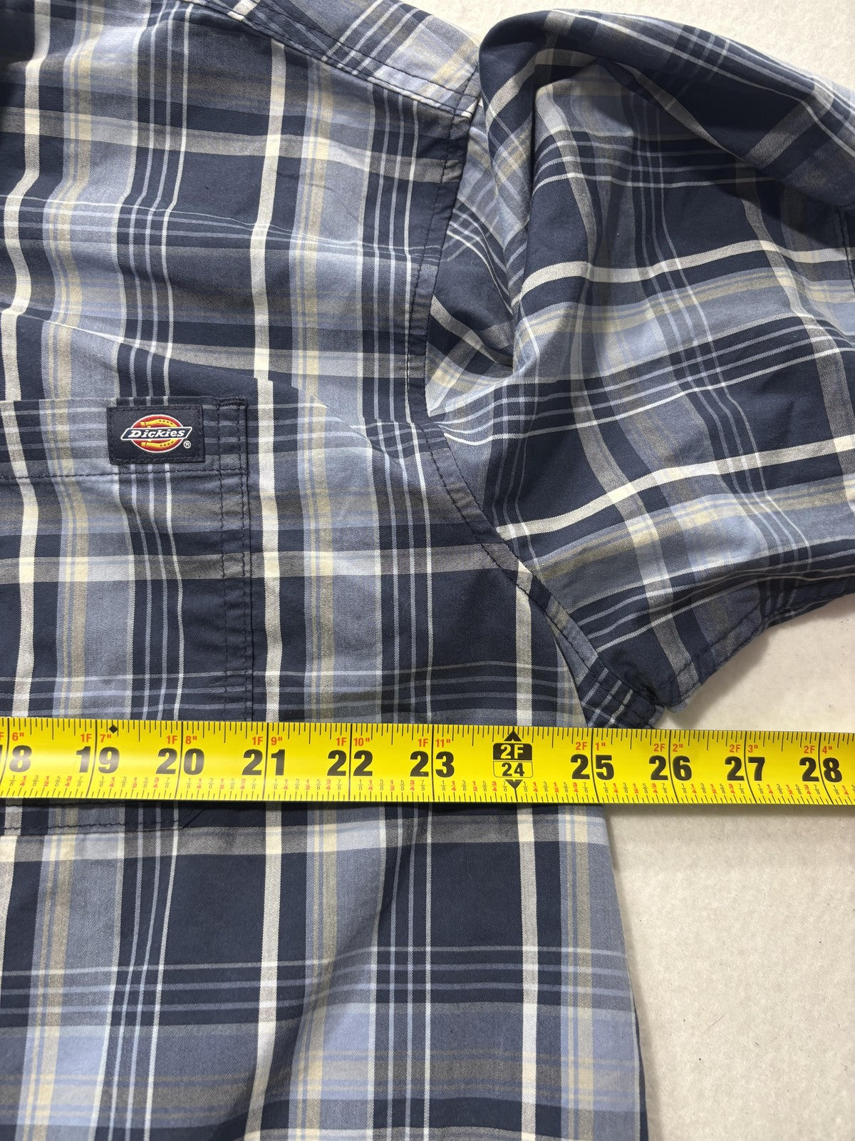 Dickies Shirt Mens XL Blue Plaid Short Sleeve Button Up Relaxed Fit Casual