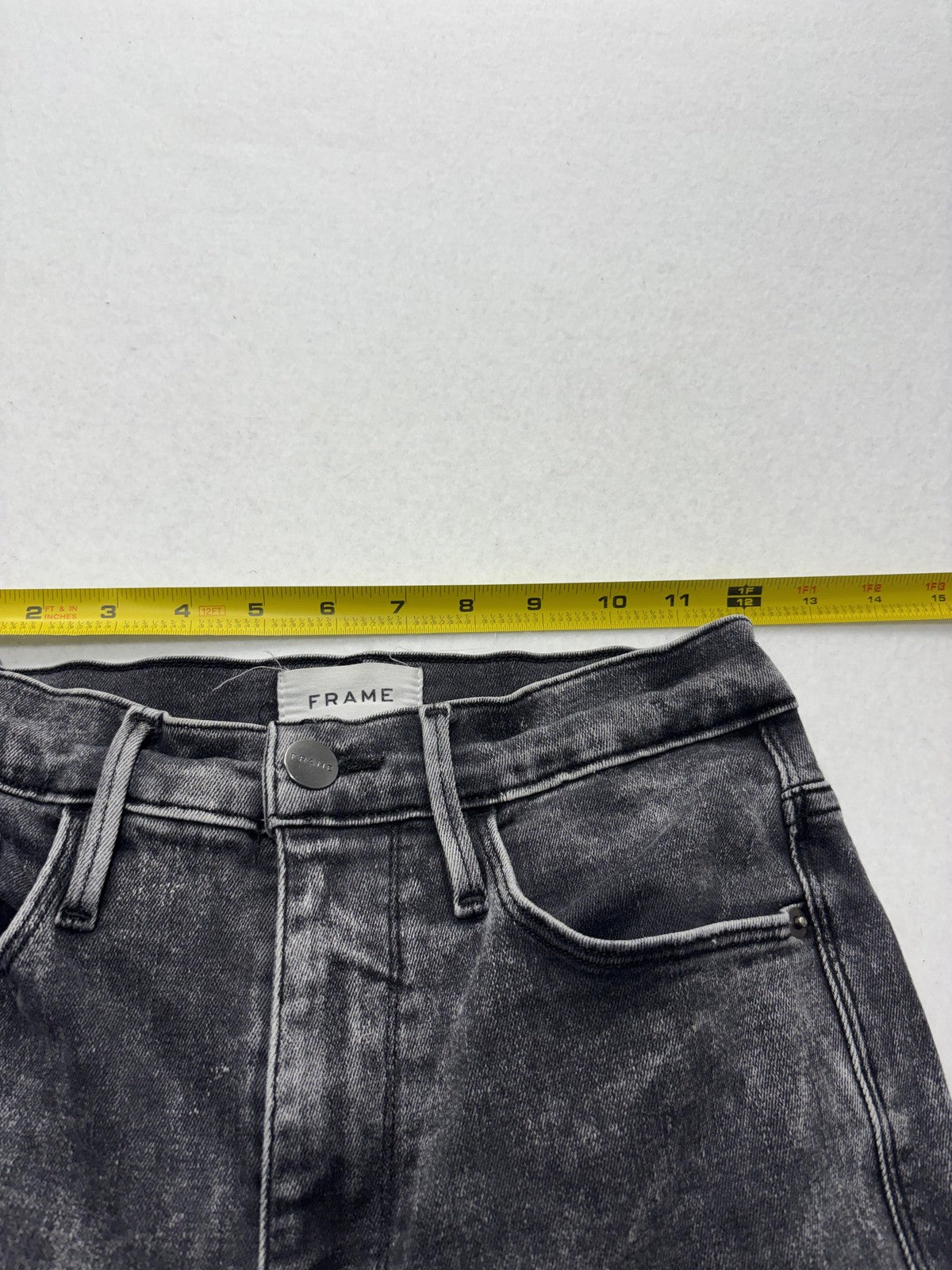 FRAME Le Sylvie Slender Straight Jeans Womens 26 Gray Charcoal Wash Raw Hem