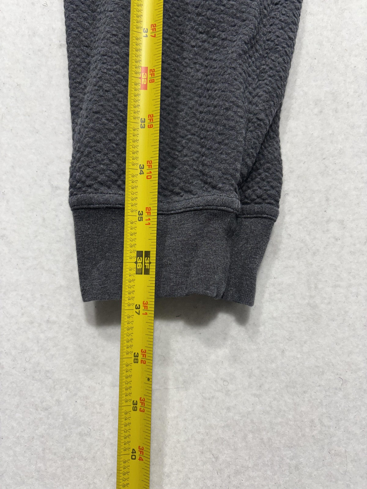 Lululemon Jogger Pants Mens 32 Gray Textured Knit Elastic Waist Pockets Lounge