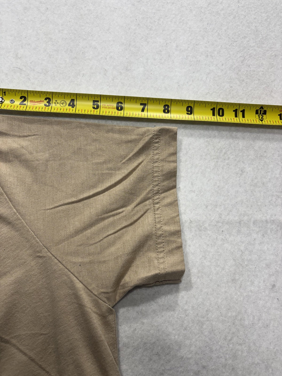 Bella + Canvas Shirt Mens Medium Beige Crew Neck Short Sleeve Basic Tee Casual