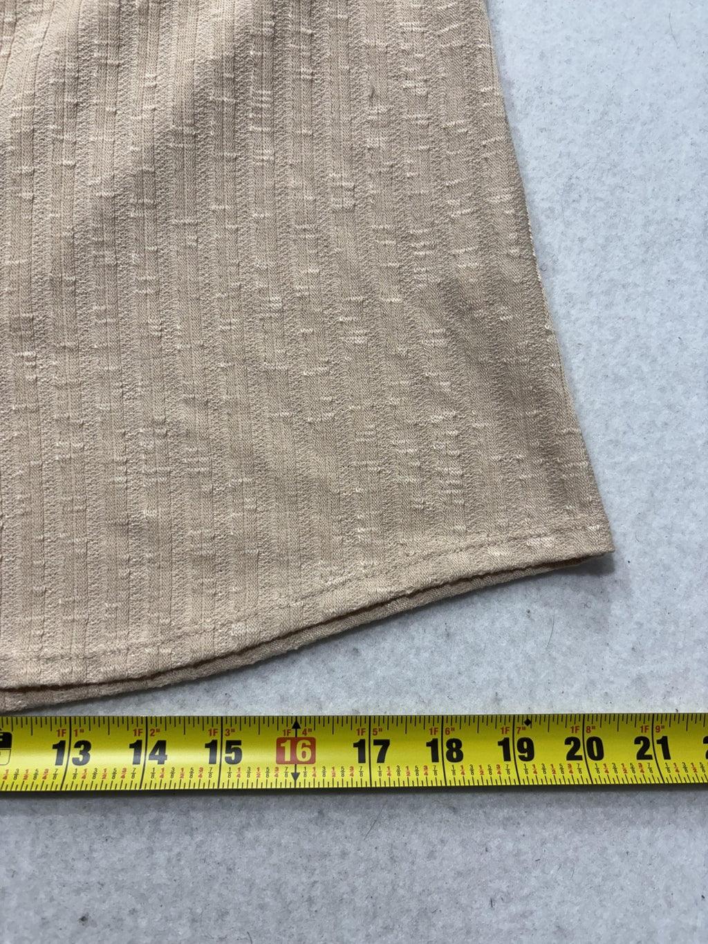 NY Collection Tank Top Womens Small Beige Button Front Scoop Neck Knit RKU0378