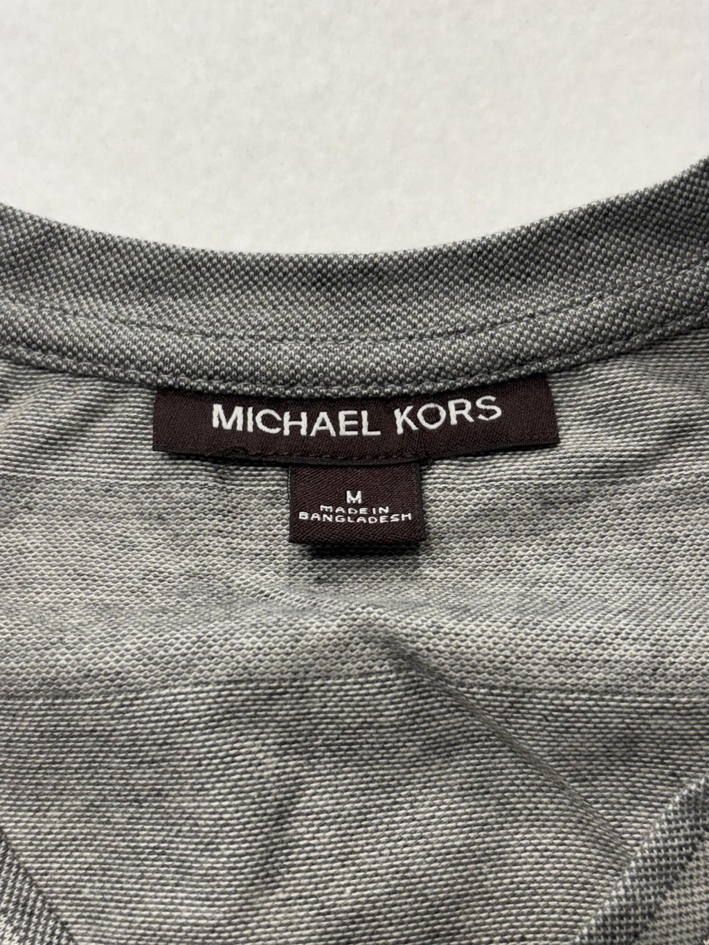 Michael Kors Shirt Mens Medium Gray Striped V Neck Cotton Short Sleeve Logo Tee