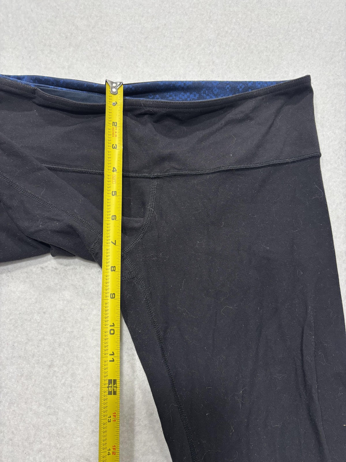Lululemon Leggings Womens 6 Black 21.5" Inseam Capri Yoga Stretch Athletic Pants