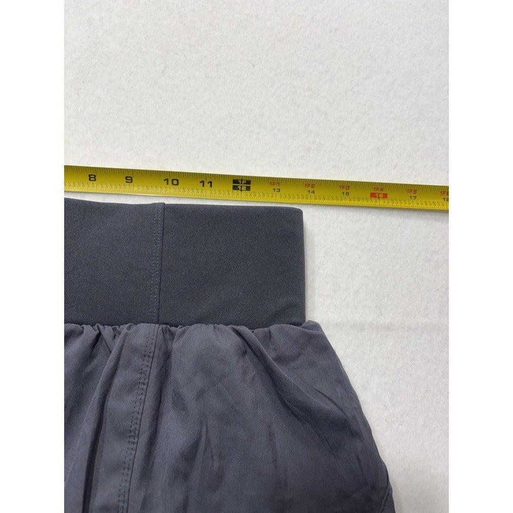 Lululemon Gray High Rise Running Shorts Womens 6 Zip Pocket 2.5" Inseam LWSDS