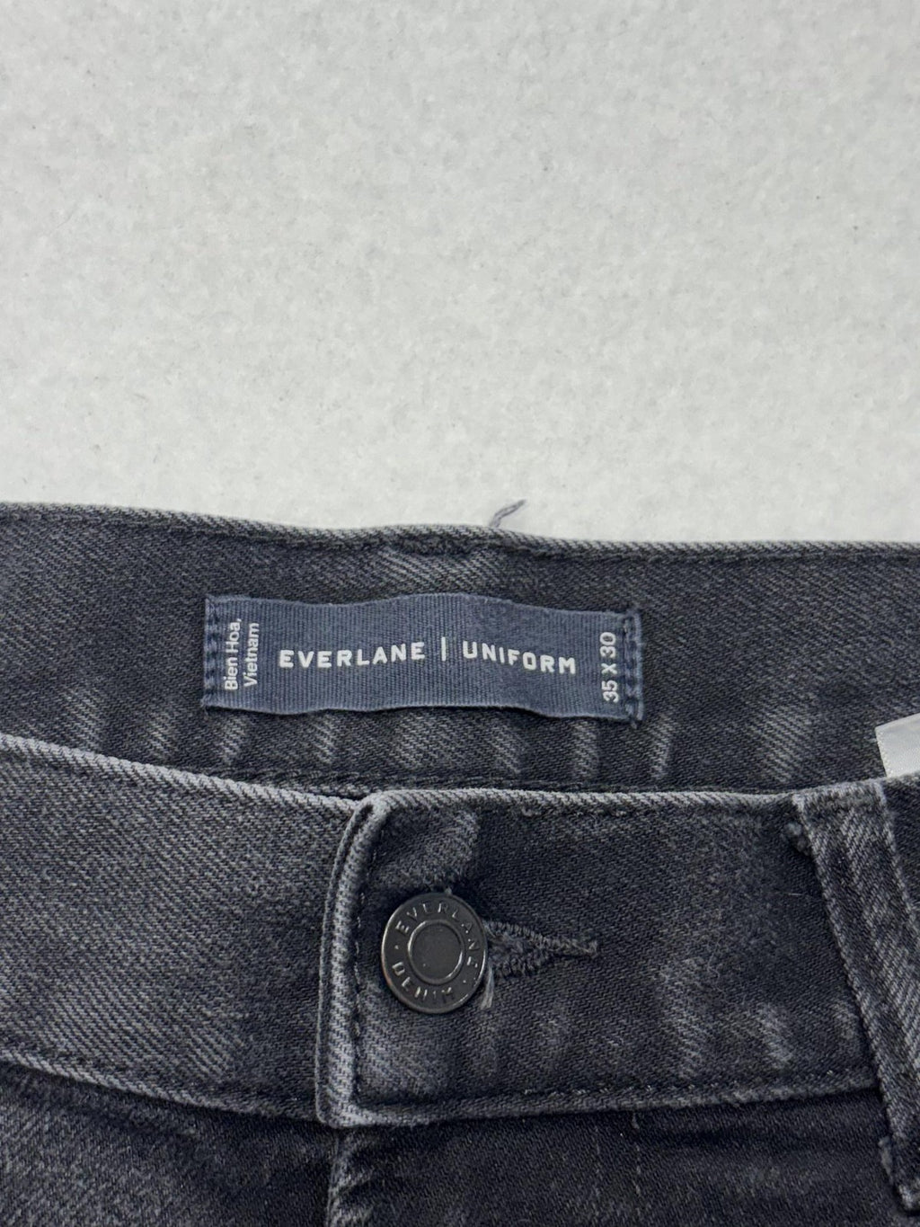 Everlane Uniform The Slim Jeans Mens 35x30 Gray Charcoal Wash Tapered Stretch