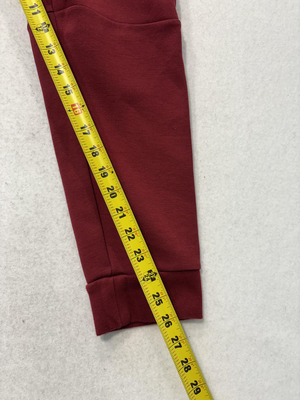 Nike Jogger Pants Mens Large Red Fleece Elastic Waist Zip Pockets Athletic