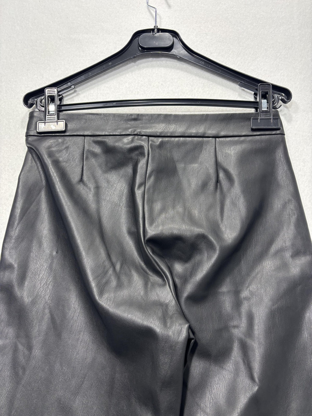 Banana Republic Dress Pants Womens 6 Black Faux Leather Straight Leg Zip Stretch