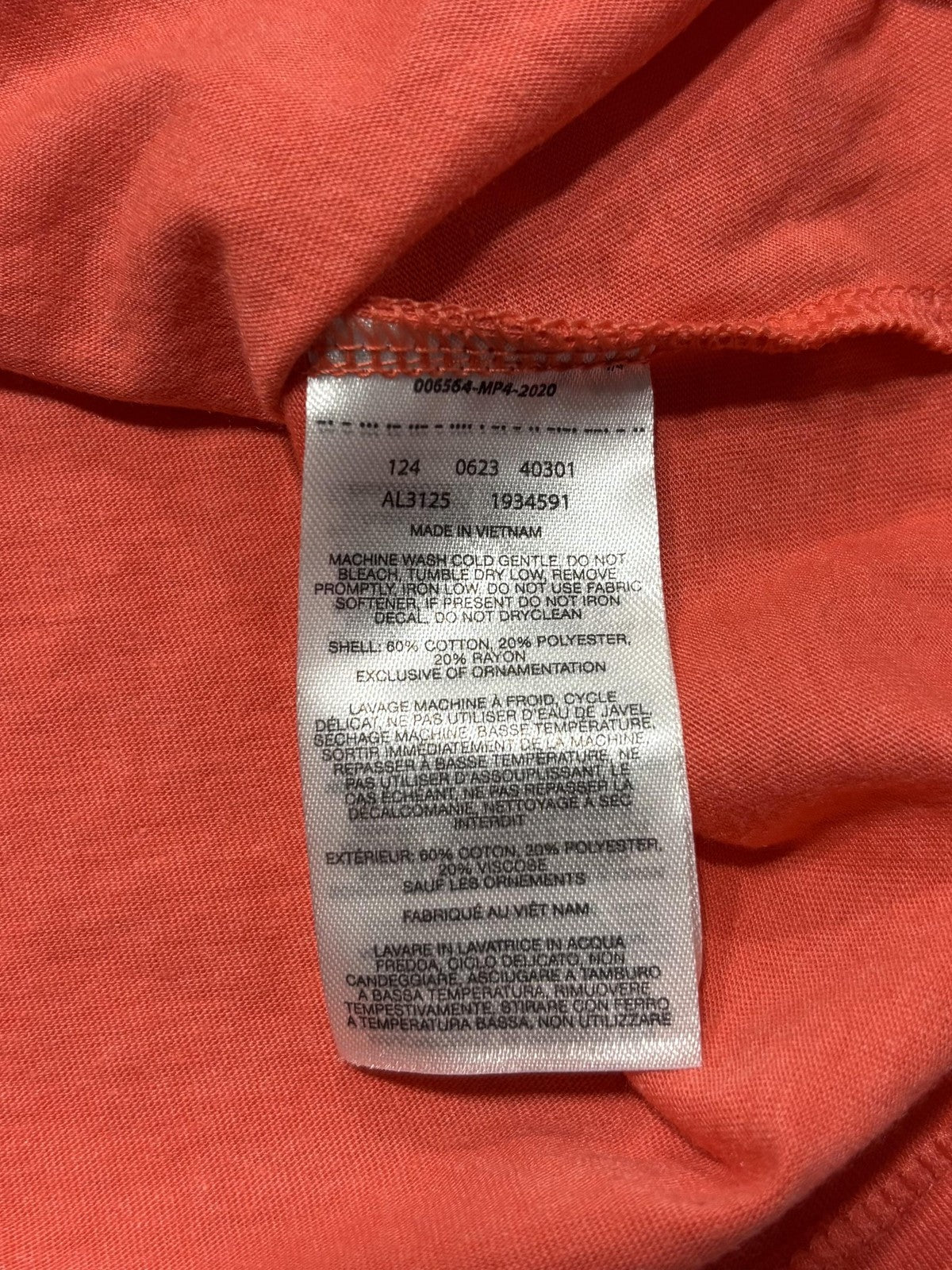 Columbia Shirt Womens Medium Orange Scoop Neck Short Sleeve Graphic Logo Tee