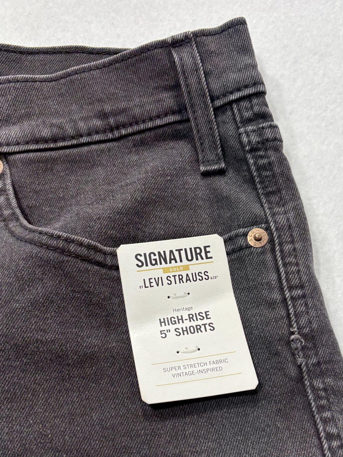 Signature By Levi Strauss & Co Shorts Womens 12 Gray High Rise 5" Cut Off Denim