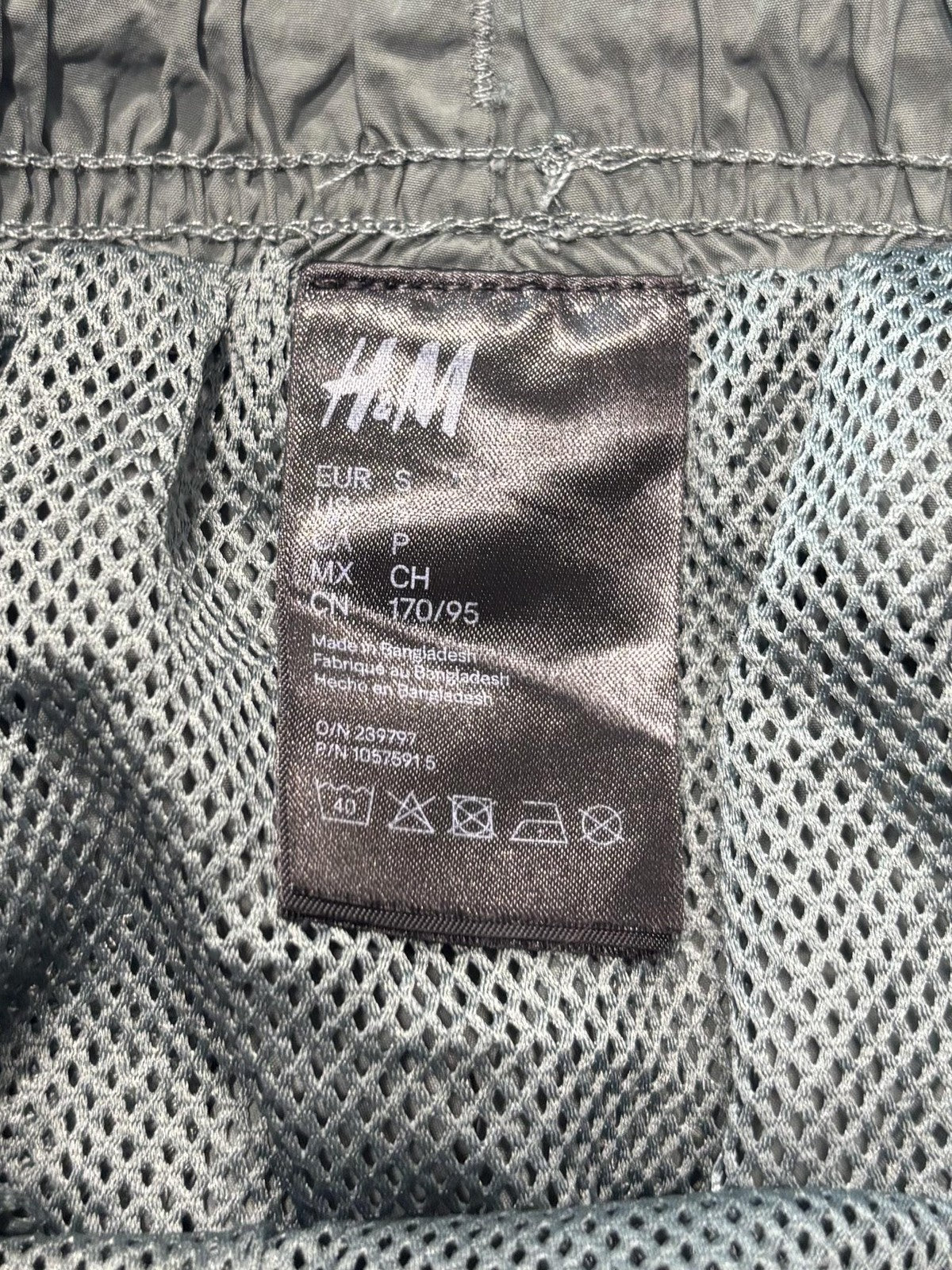 H&M Swim Shorts Mens Small Green Elastic Waist Mesh Lined Quick Dry Pockets
