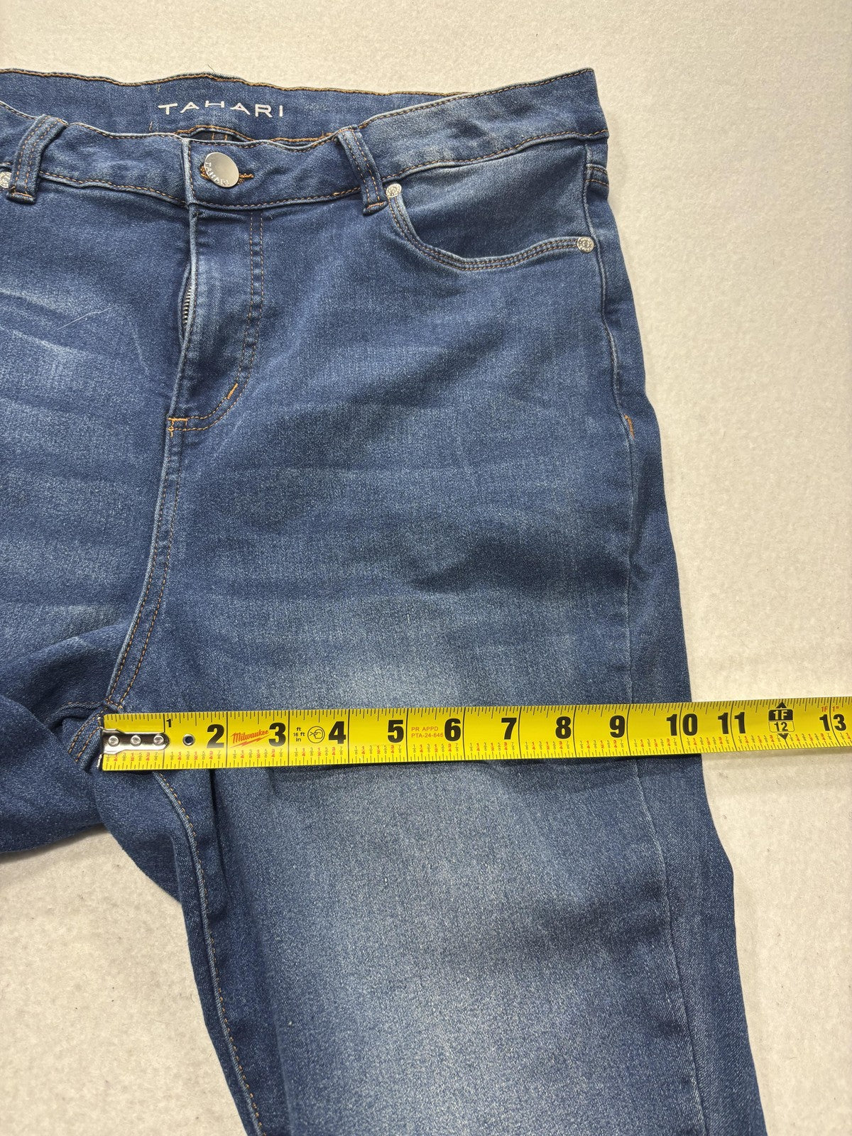 Tahari Jeans Womens 16W Blue Medium Wash High Rise Skinny Stretch 38x27 Denim
