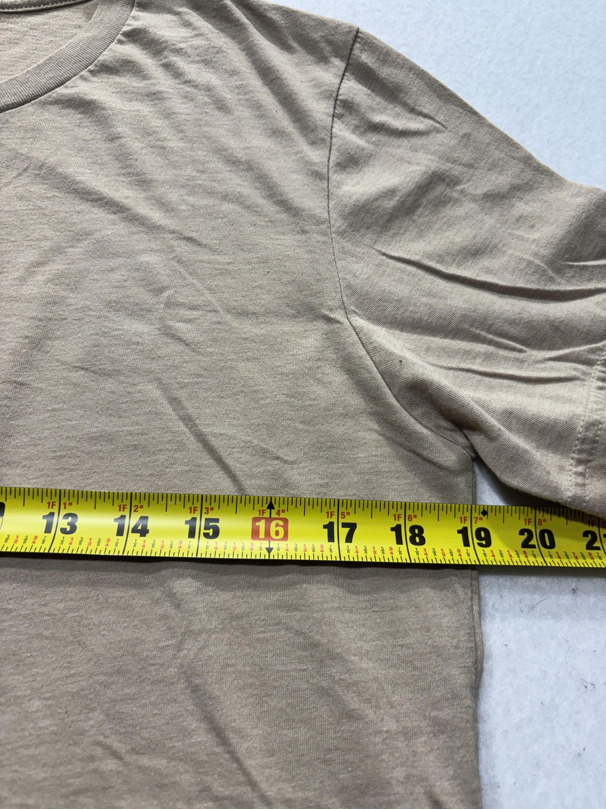 Bella + Canvas Shirt Mens Medium Beige Crew Neck Short Sleeve Basic Tee Casual