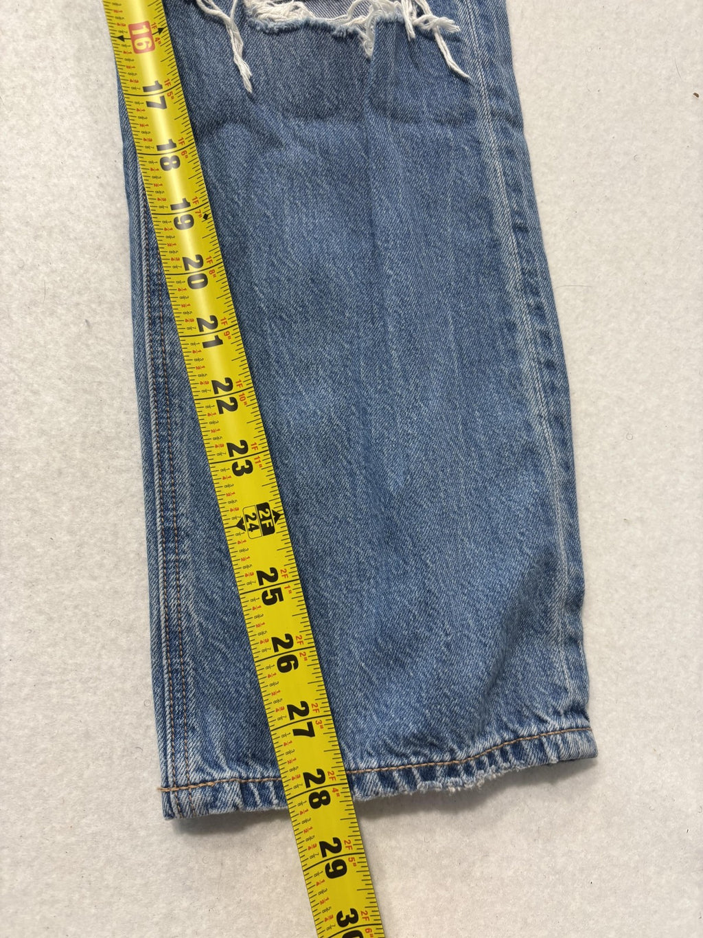 American Eagle Outfitters Tomgirl Jeans Womens 8 Medium Wash Distressed 32x28.5
