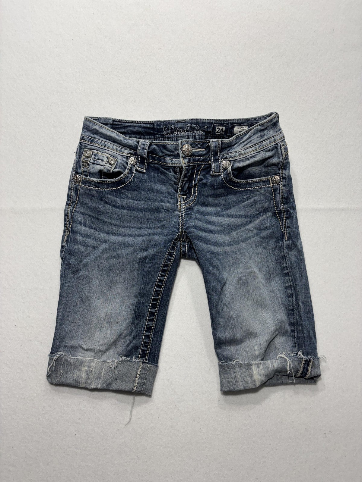Miss Me Bermuda Shorts Womens 24 Blue Embroidered Rhinestone Denim Cuffed