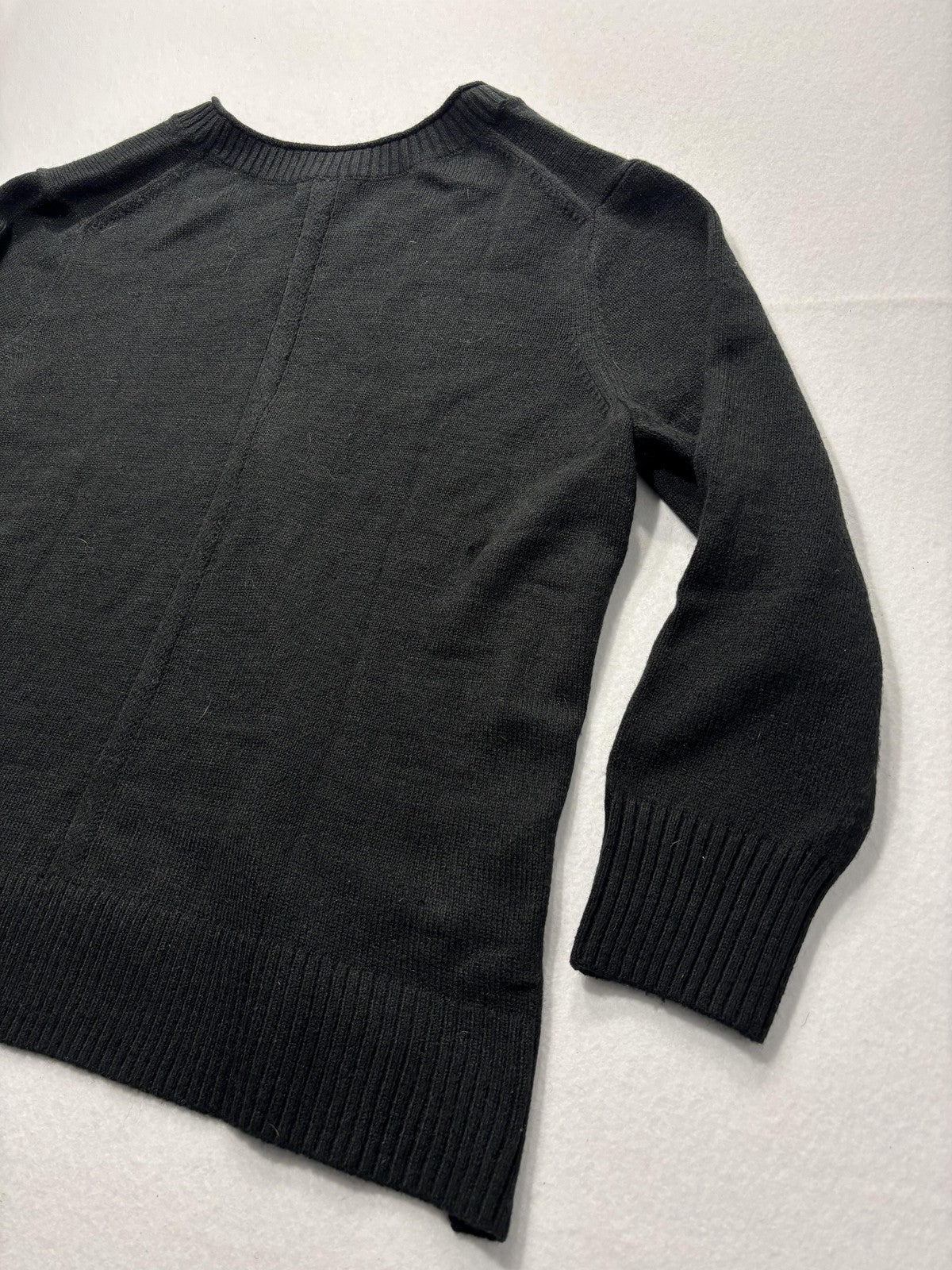 Banana Republic Sweater Mens 2XL Gray V Neck Lightweight Knit Pullover Casual