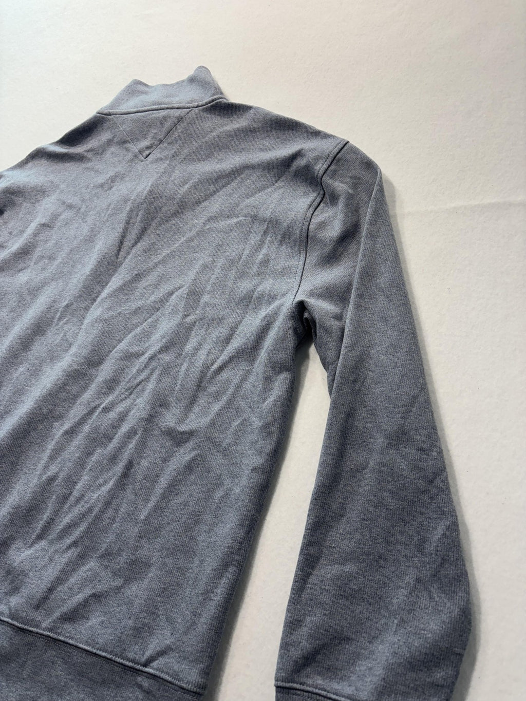 Tommy Hilfiger Sweatshirt Mens Medium Gray 1/4 Zip Mock Neck Pullover Logo