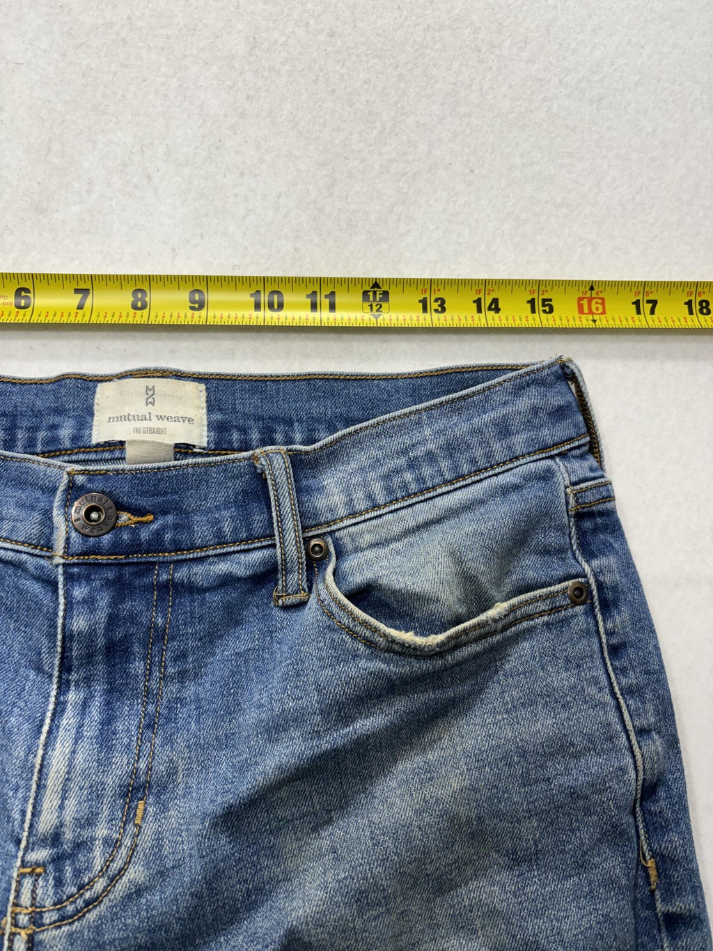 Mutual Weave The Straight Jeans Mens 34x30 Blue Medium Wash Distressed Stretch