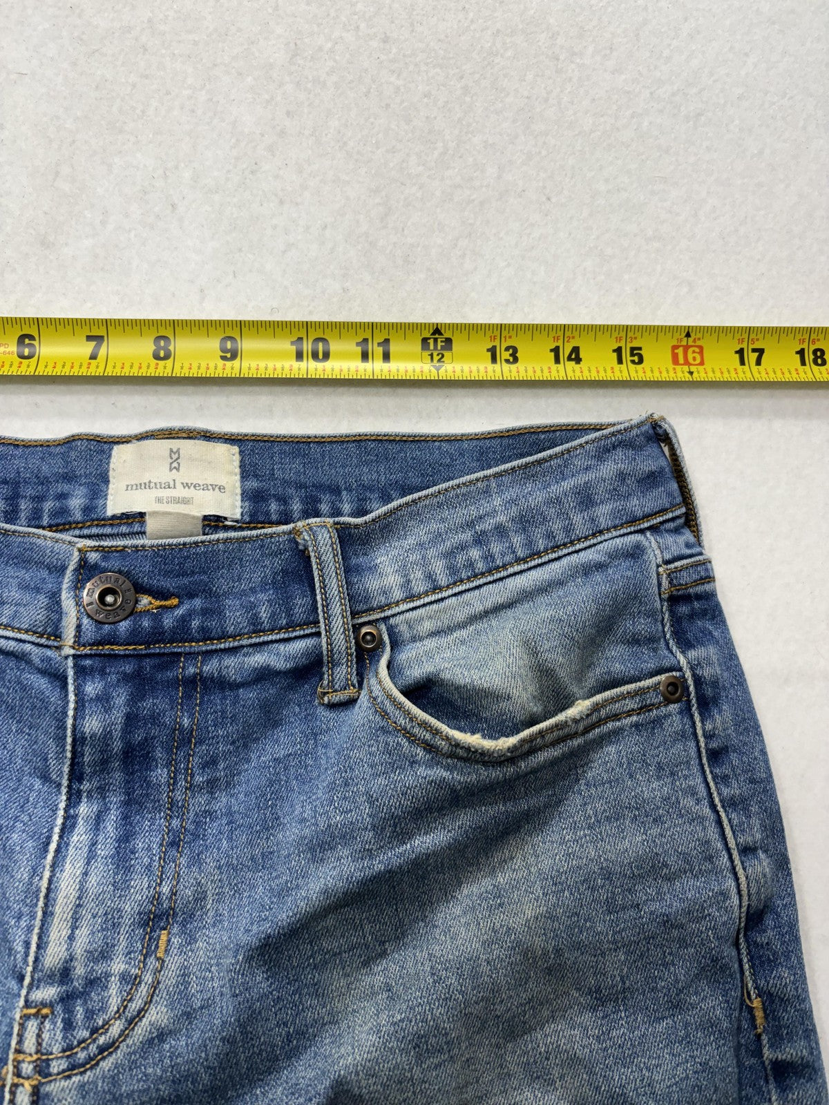 Mutual Weave The Straight Jeans Mens 34x30 Blue Medium Wash Distressed Stretch