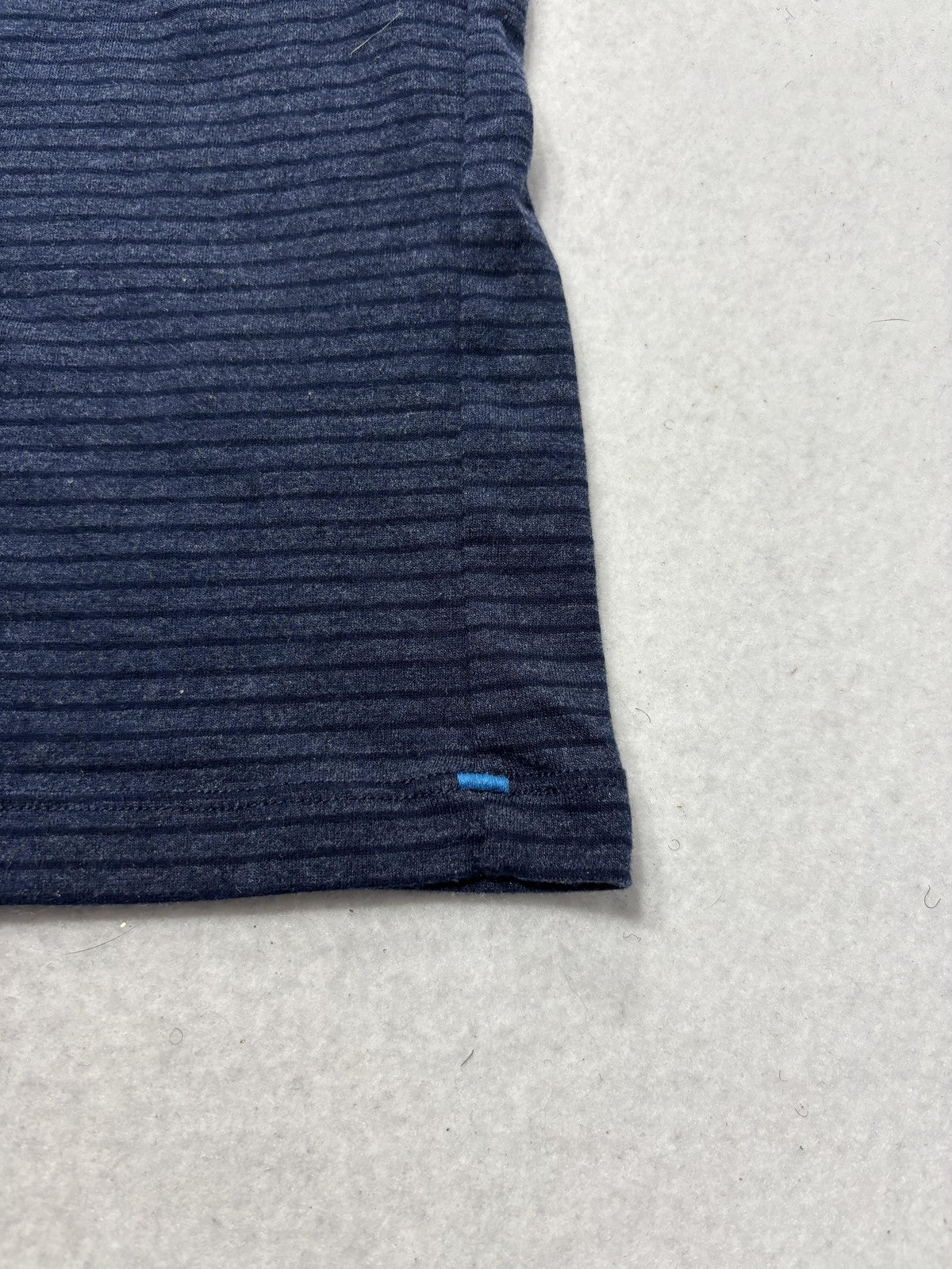 Columbia Shirt Mens Large Blue Striped Crew Neck Short Sleeve Logo Tee Casual