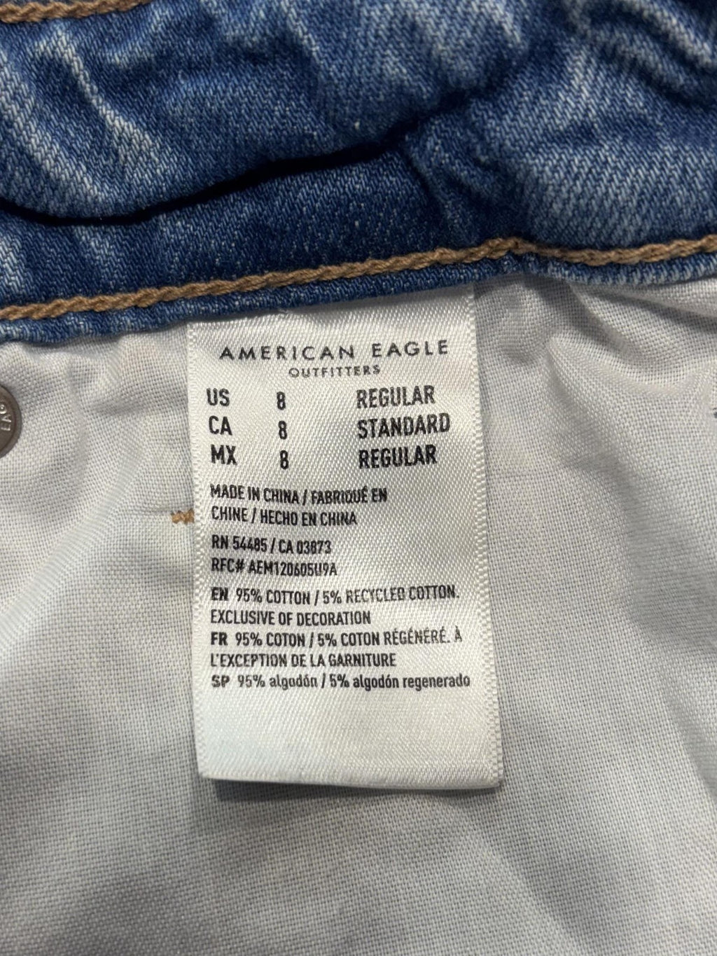 American Eagle Outfitters Tomgirl Jeans Womens 8 Medium Wash Distressed 32x28.5