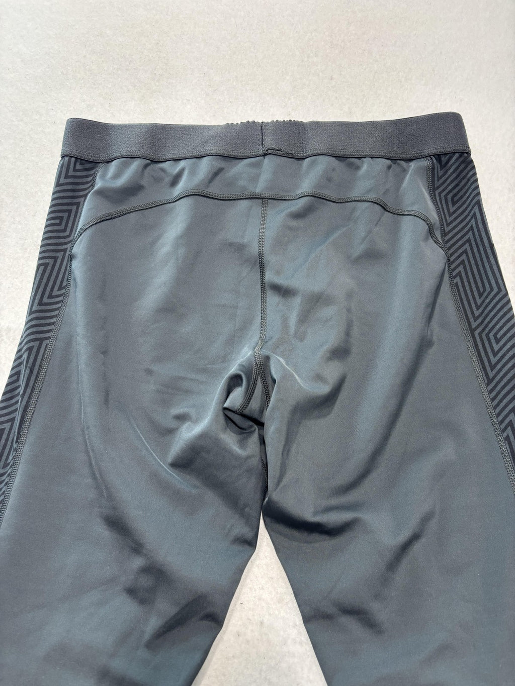 Adidas Leggings Mens XL Gray Techfit Compression 3/4 Length Athletic Running