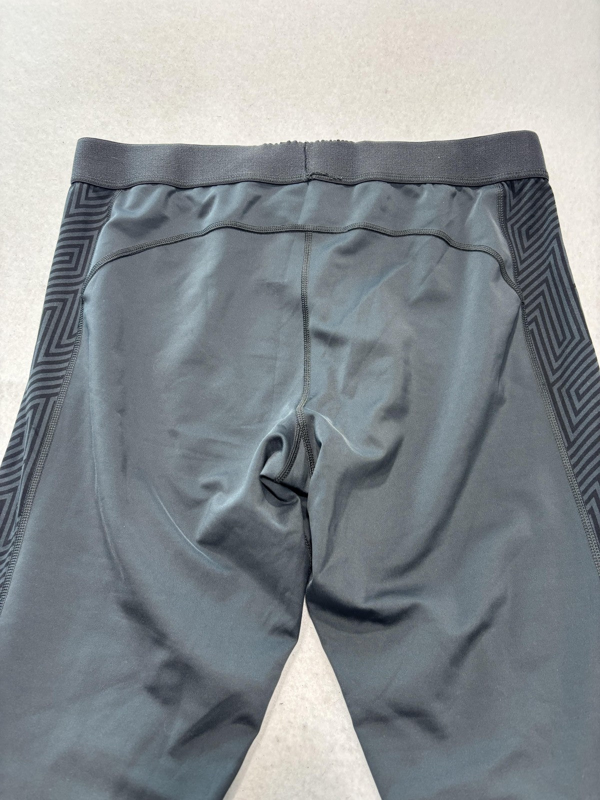Adidas Leggings Mens XL Gray Techfit Compression 3/4 Length Athletic Running
