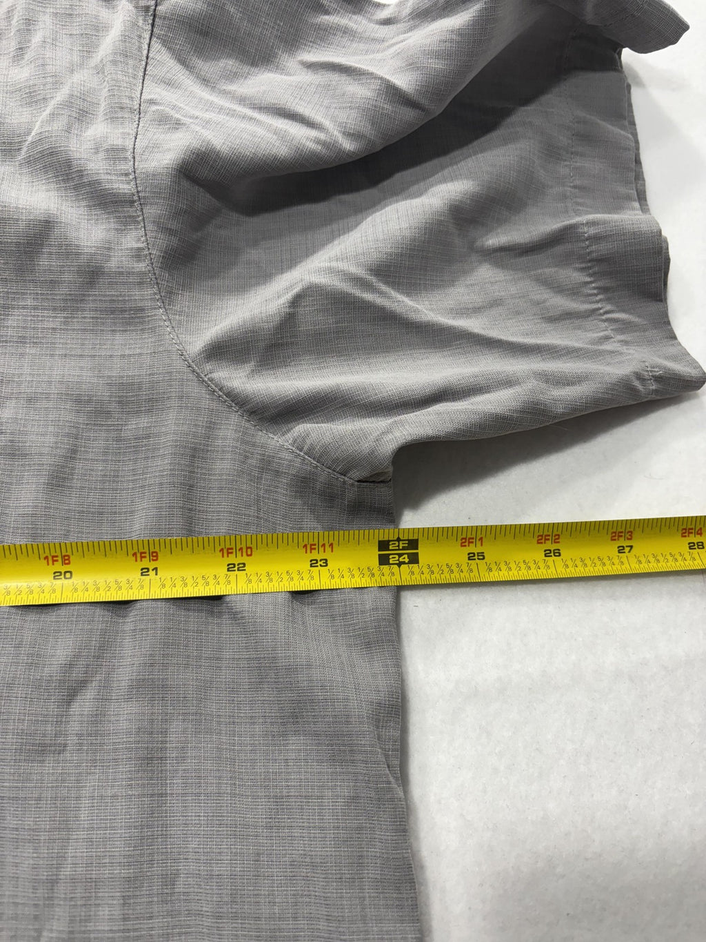 Columbia Shirt Mens XL Gray Check Short Sleeve Button Up Lightweight Casual
