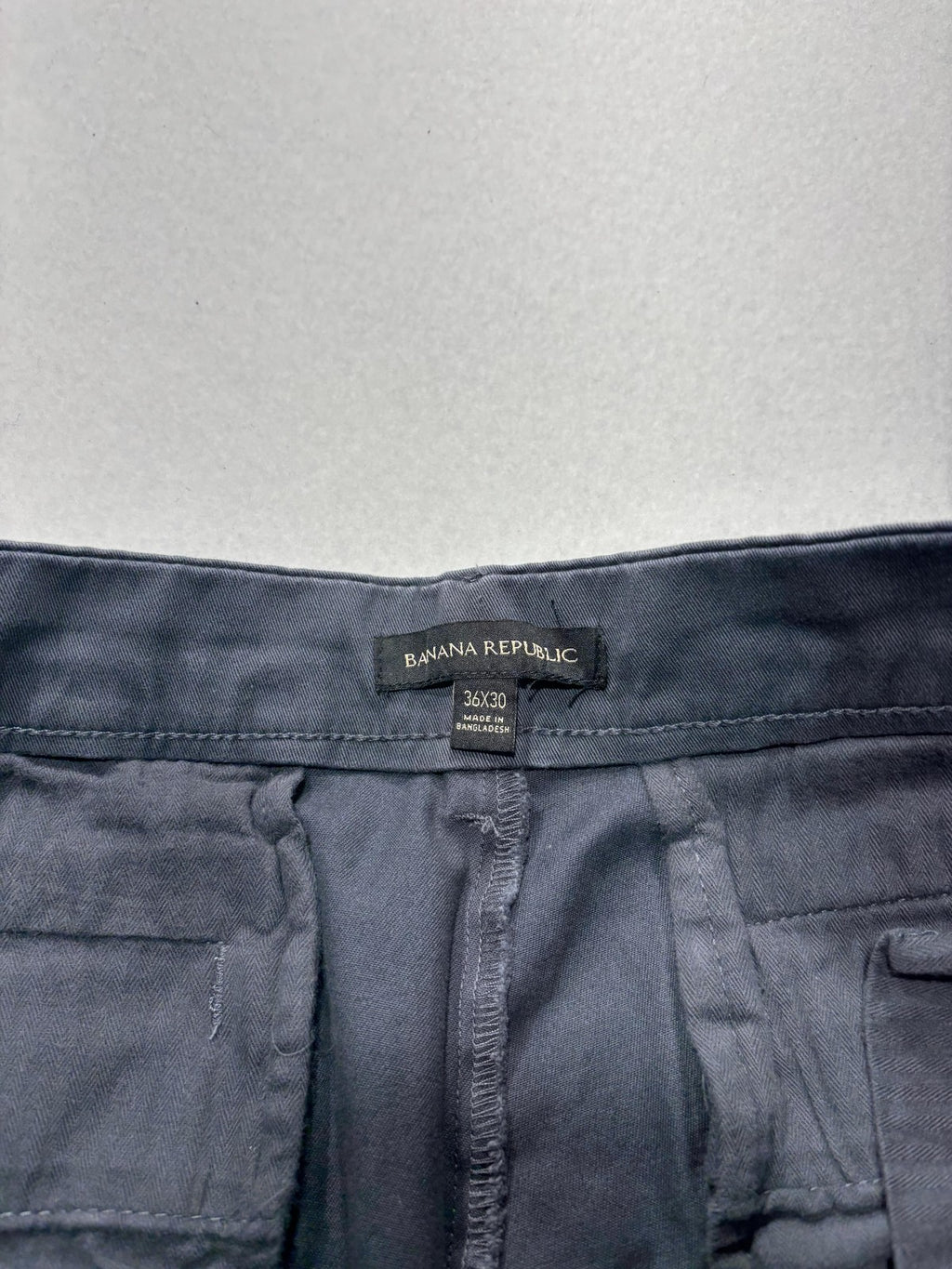 Banana Republic Chino Pants Mens 36x30 Gray Straight Leg Cotton Casual Work