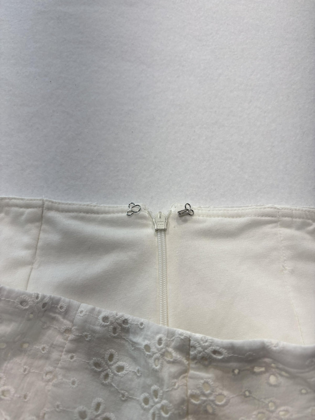 Sundays Skirt Womens XS White Clayton Eyelet Lace Floral Mini Lined Summer