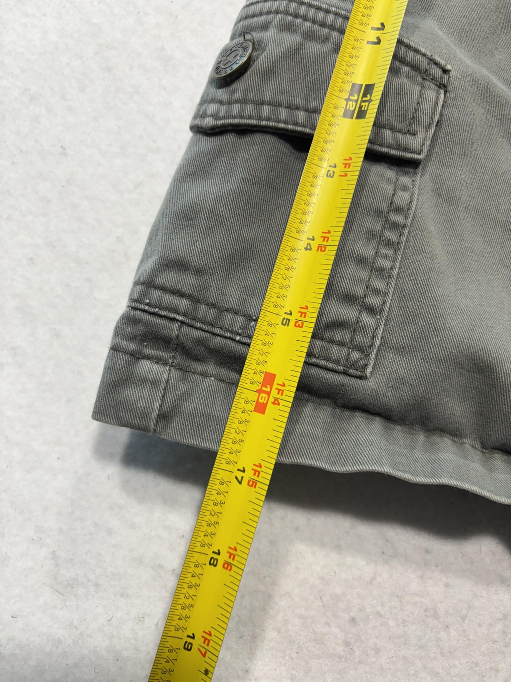 Premier International Shorts Womens 16 Gray Cargo Pleated Twill Relaxed RN67227