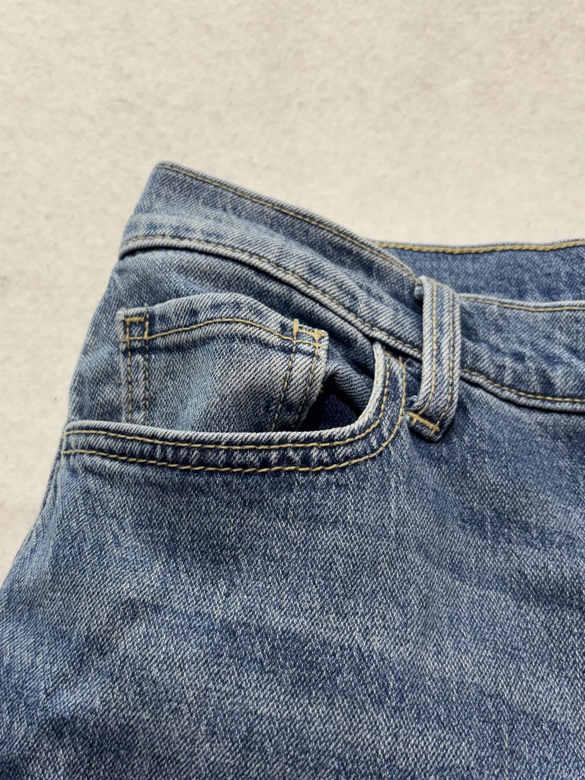 Old Navy Wow Boyfriend Jeans Womens 6 Blue Medium Wash Mid Rise Relaxed 28x27