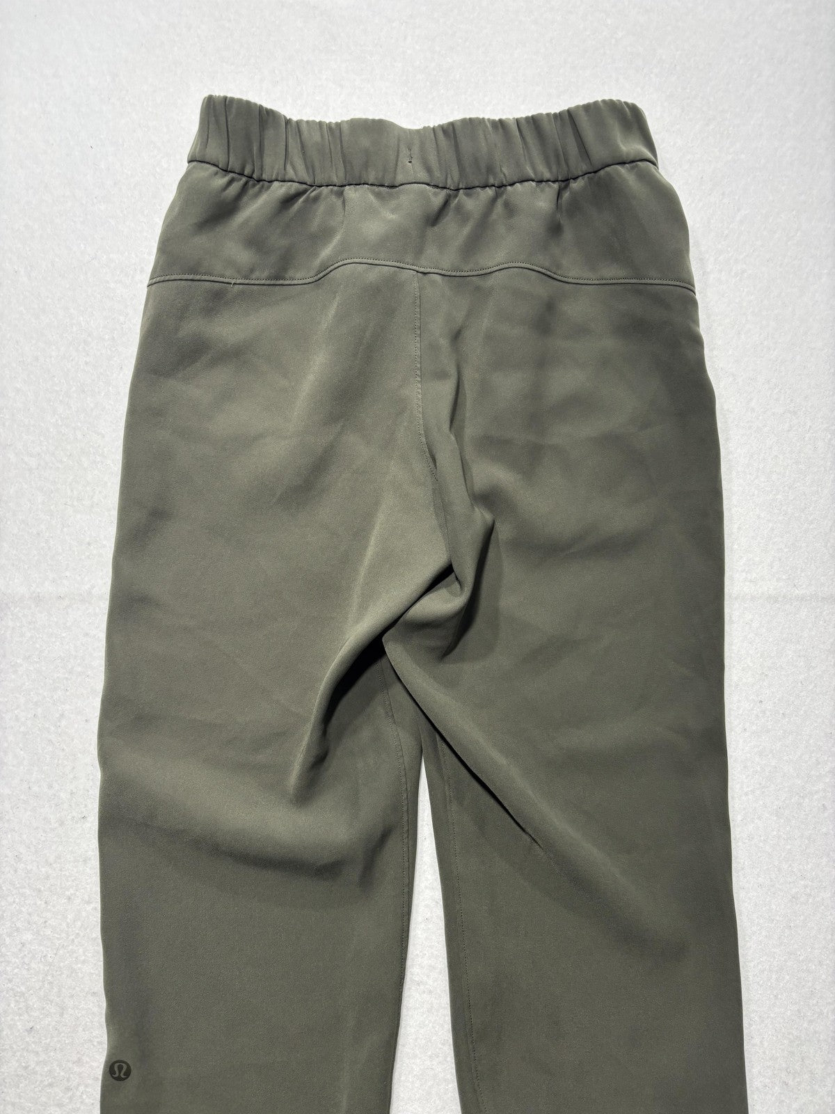 Lululemon Jogger Pants Womens 8 Green Elastic Waist Woven Cuffed Ankle Pockets
