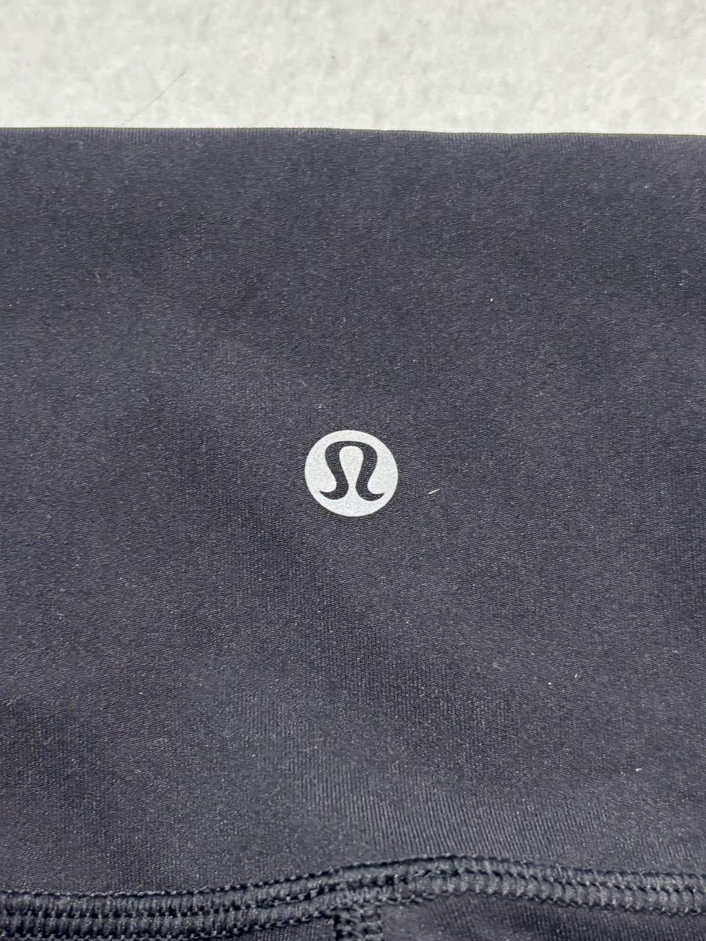 Lululemon Leggings Womens 4 Black High Rise 23" Inseam Cropped Yoga Stretch