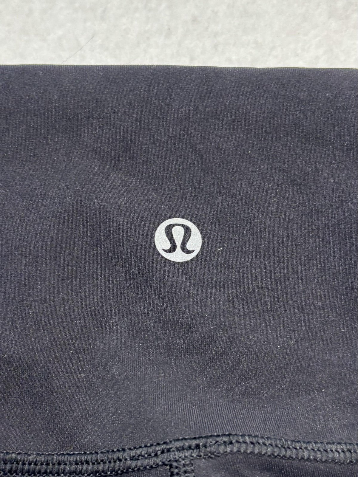Lululemon Leggings Womens 4 Black High Rise 23" Inseam Cropped Yoga Stretch